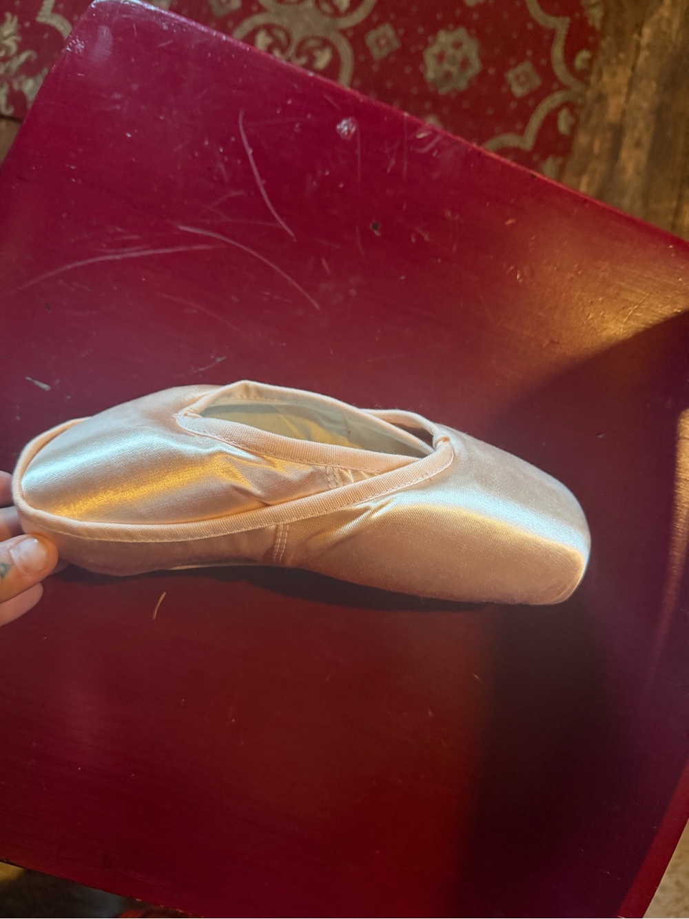 Point Shoes - Picture 2 of 5